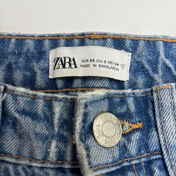 Zara Button Fly Straight Raw Hem Women's size 2 Medium Blue Denim Jeans - Picture 2 of 4
